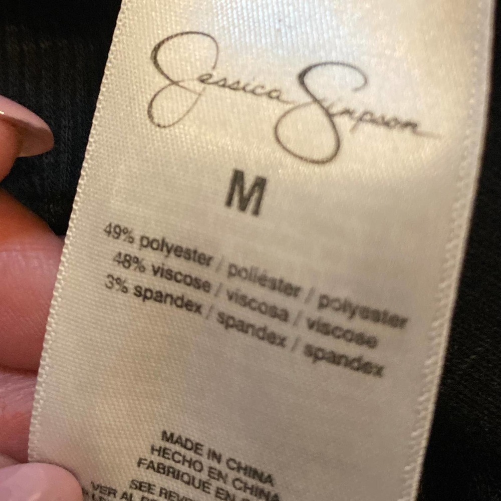 NWT JESSICA SIMPSON Gwen Tank in Black, size Medium - Picture 4 of 8